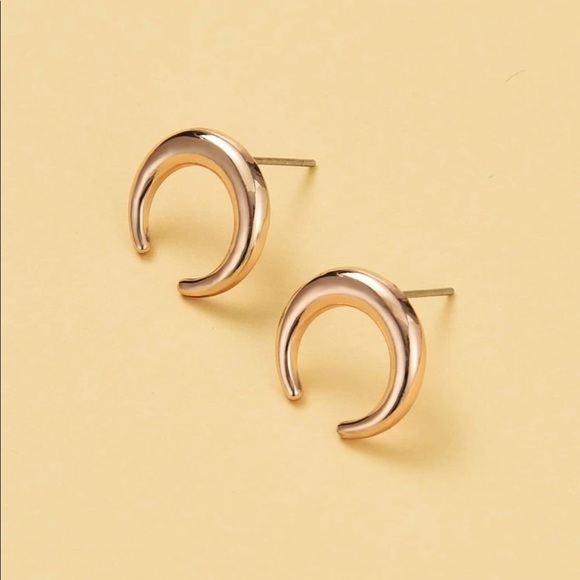 Makayla • Crescent Moon Stud Earrings - Picture 6 of 7